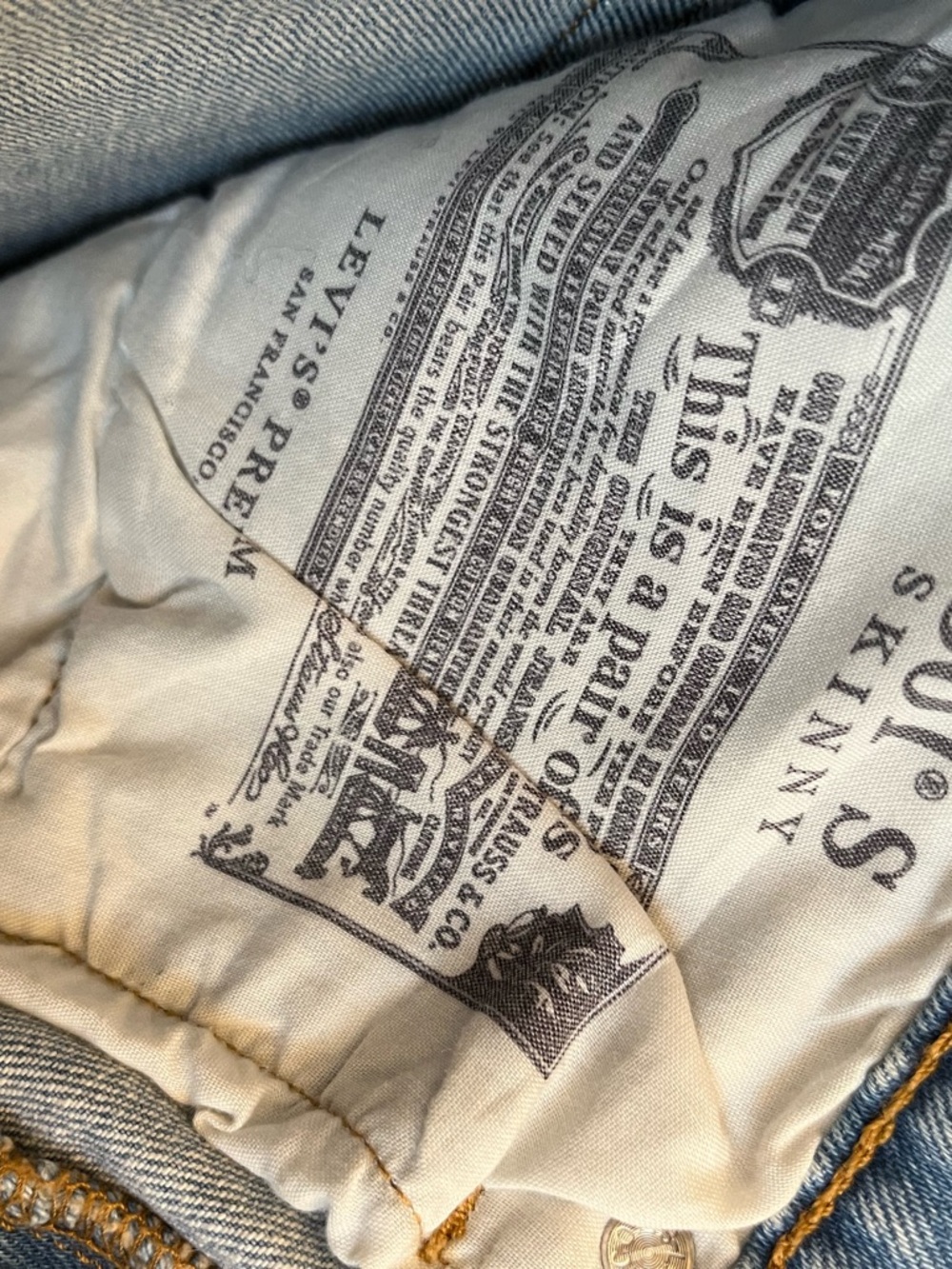 Vintage Classic Straight Leg Levi’s 501 - Picture 3 of 10